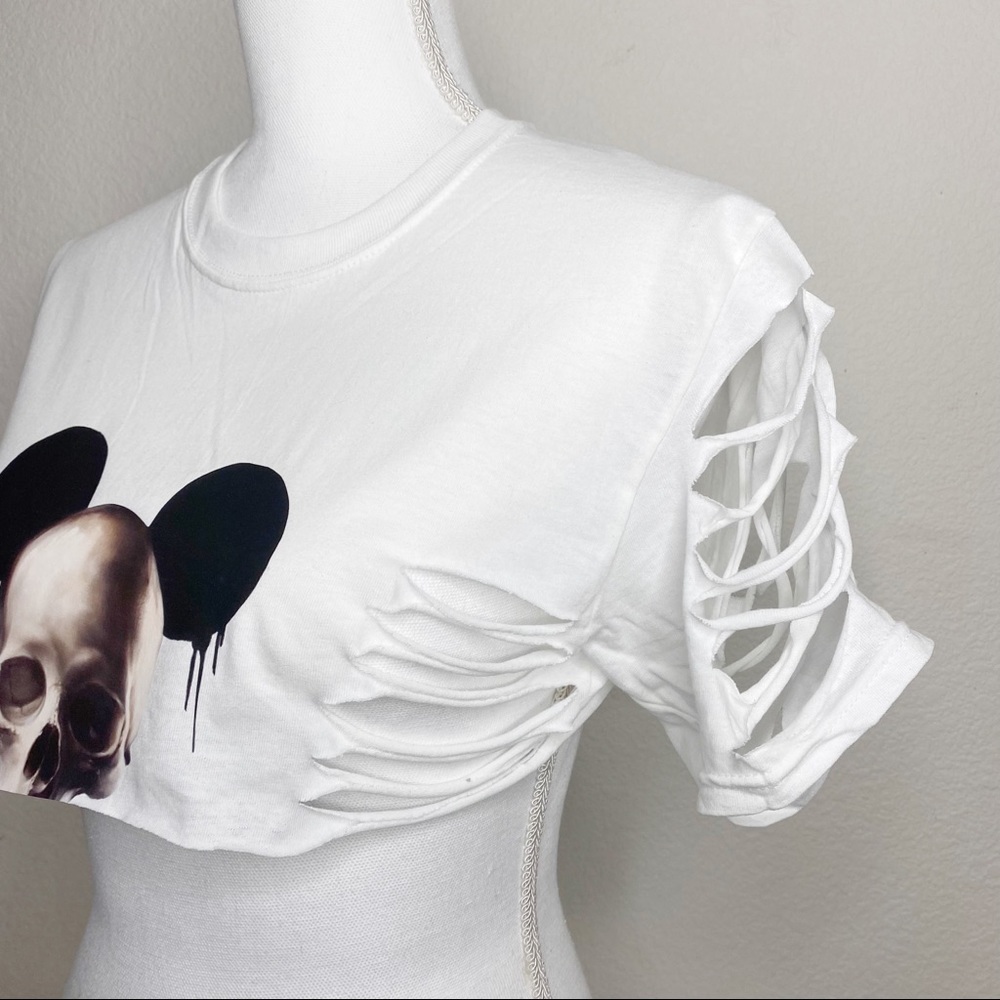 Britney Spears | I Wanna Go Video Mouse Skull Tee - Picture 3 of 4